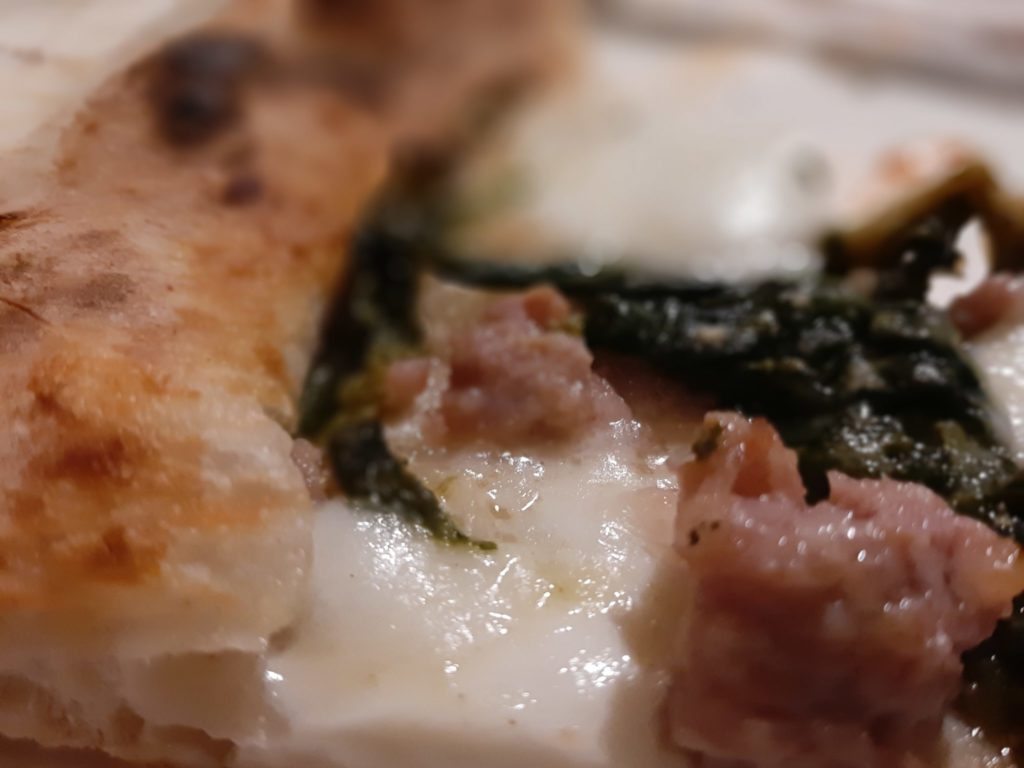 La pizza di Giovanni Santarpia torna a Firenze - pizza salsiccia e friarielli