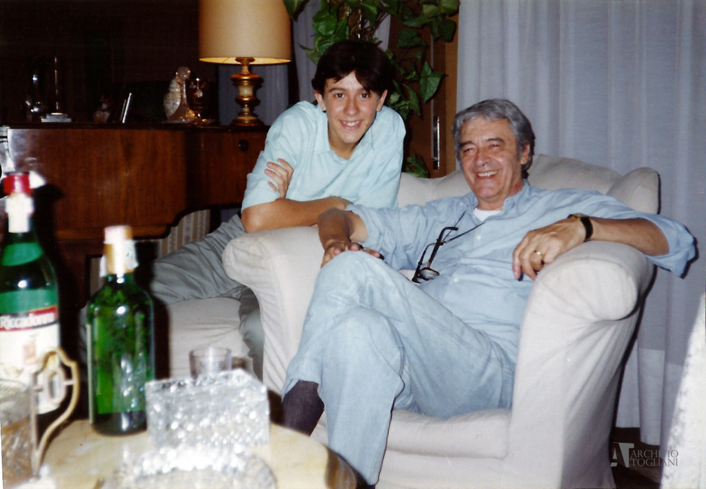 Adelmo e Achille Togliani a casa nel 1995 - PER GENTILE CONCESSIONE DELL'ARCHIVIO TOGLIANI