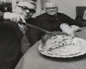 Raffaele Crovi alle prese con il panettone
